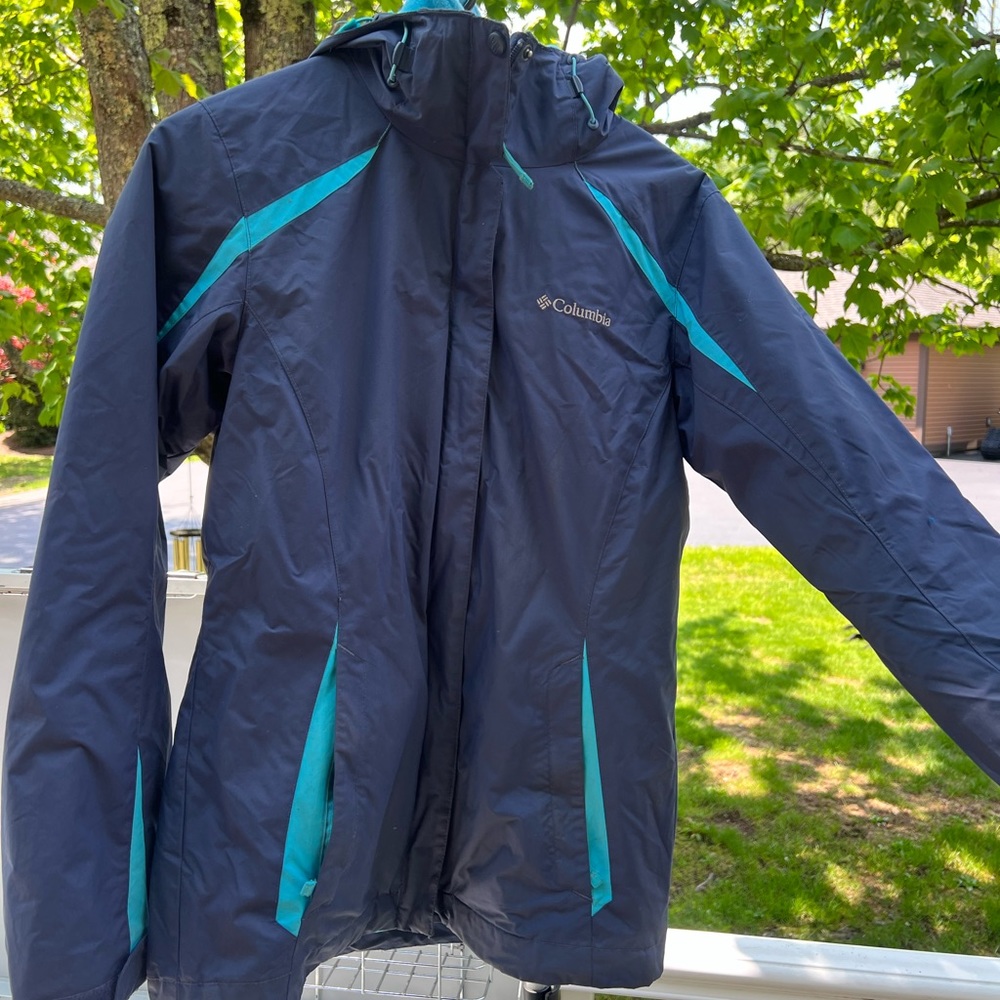 Two in one Columbia windbreaker/zip up jacket - Picture 4 of 4